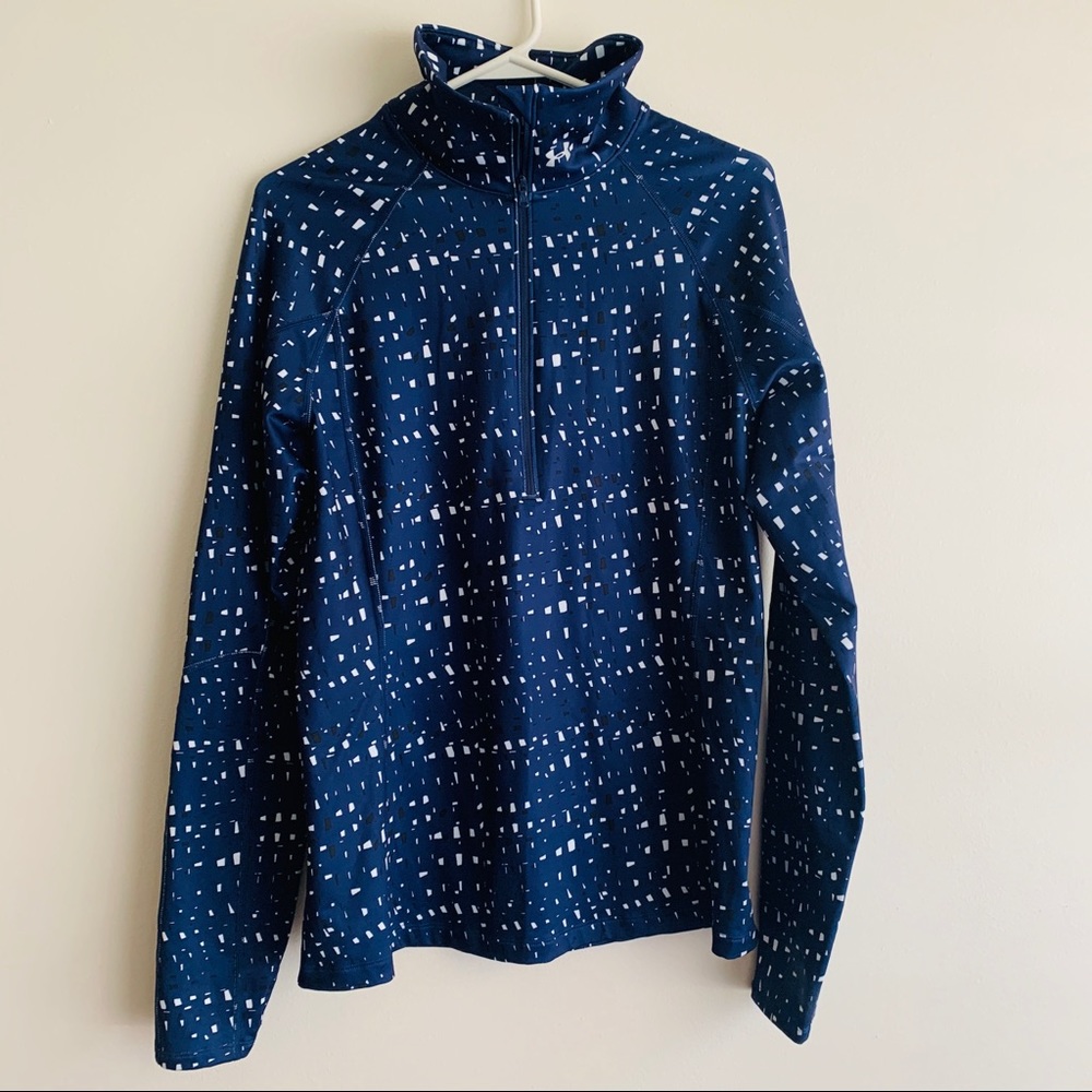 Athletic long sleeve top